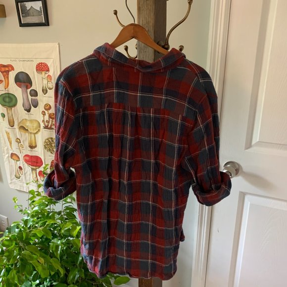 Garnet Hill plaid button-down - Picture 4 of 5